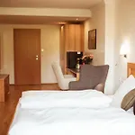 Rudolfshöhe 3*