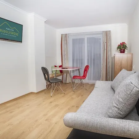 Konukevi Rudolfshoehe 3*