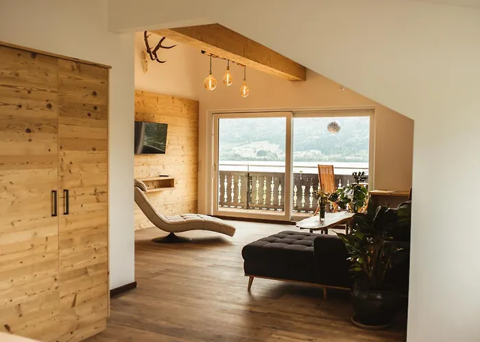 Πανσιόν Rudolfshoehe 3*