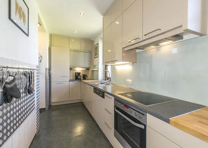 Πανσιόν Rudolfshoehe 3*